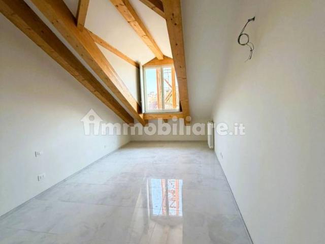 Villa Indipendente in affitto a Piemonte, Torino