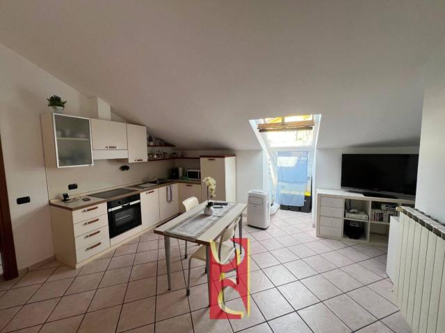 Villa Indipendente in affitto a Cuggiono, Lombardia