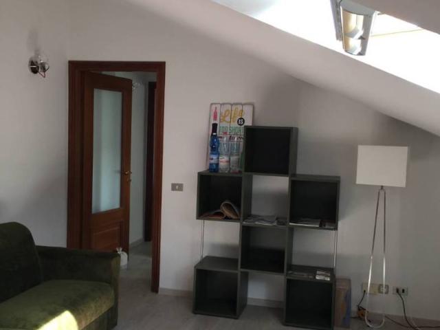 Villa Indipendente in affitto a Alba, Cuneo