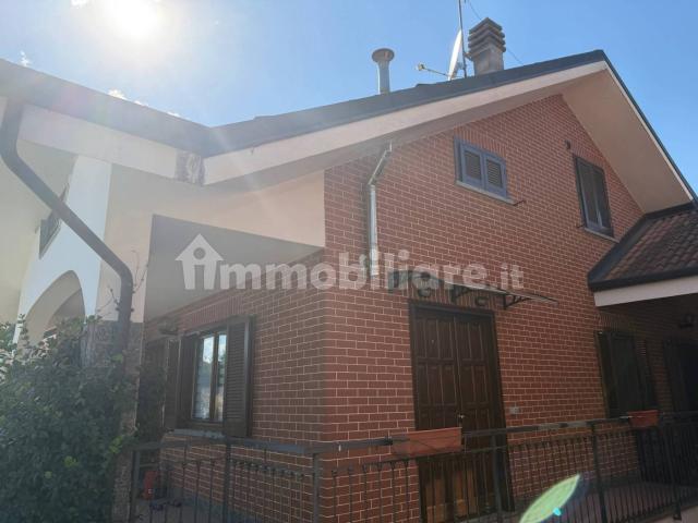 Villa Indipendente in affitto a Tetti Griglio, Piemonte