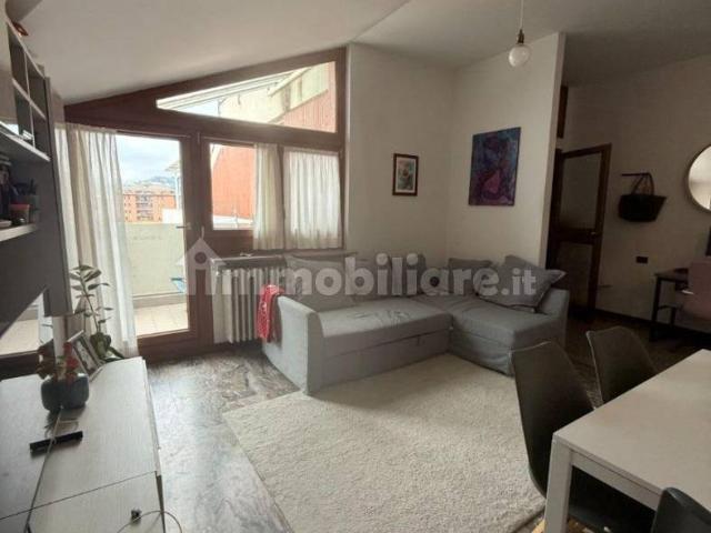 Villa Indipendente in affitto a Malpensata, Bergamo