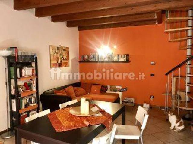Villa Indipendente in affitto a Chiari, Lombardia