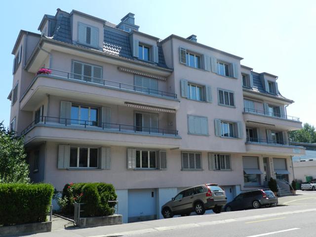 Attikawohnung mieten in Küsnacht (ZH), Zürich