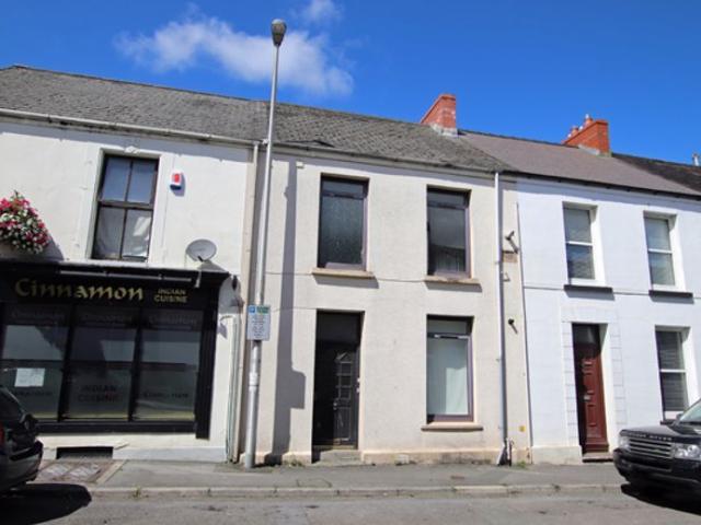 Apartment for rent in Carmarthen, Wales