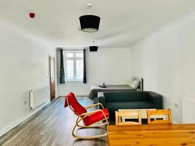 Apartment for rent in Mount Pleasant, Nangreaves