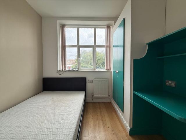 Room for rent in Mount Pleasant, Swansea