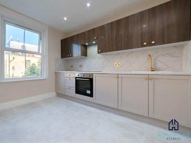 Apartment for rent in London Borough of Ealing, Greater London