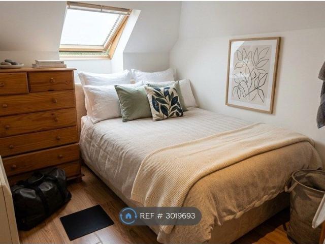 Studio for rent in London Borough of Ealing, Greater London