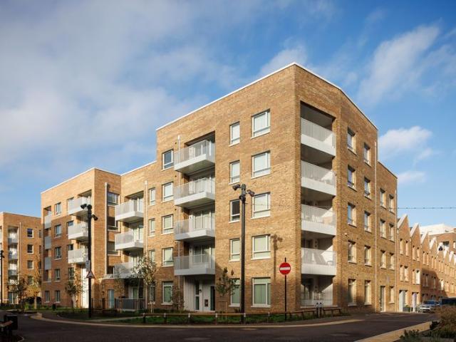Apartment for rent in Thames View, Greater London