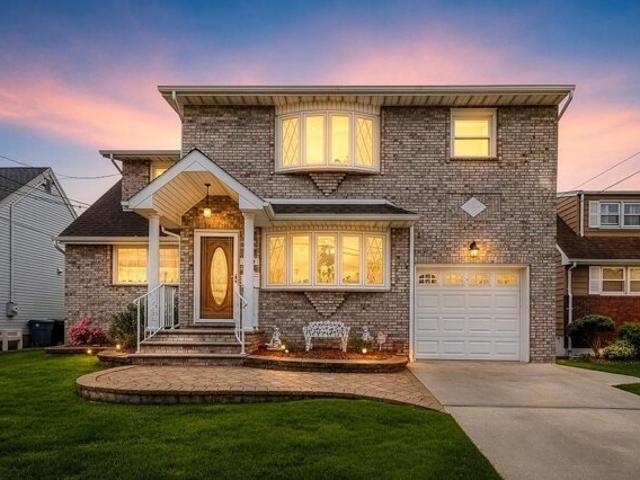House for sale in Hudson, New Jersey