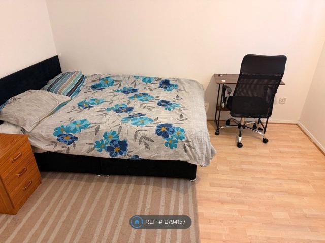 Room for rent in Potters Corner, East Midlands