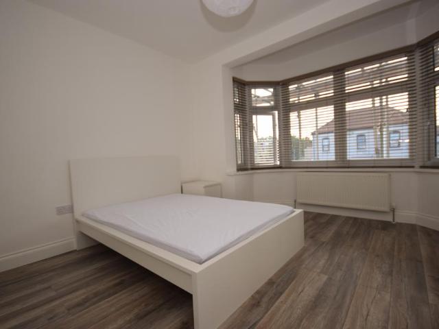 House for rent in London Borough of Redbridge, Greater London