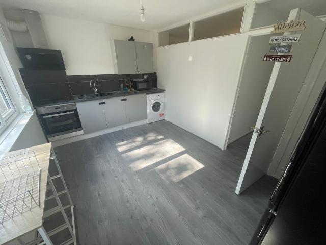 Apartment for rent in Gants Hill, Greater London