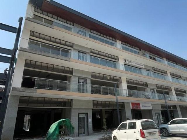 Commercial for sale in Hariana