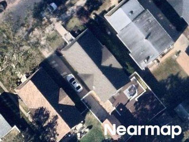 House for sale in Audubon