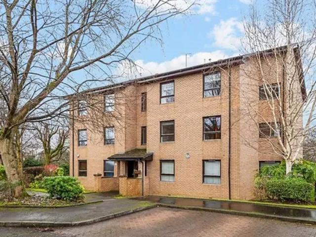 Apartment for rent in Langside, Scotland