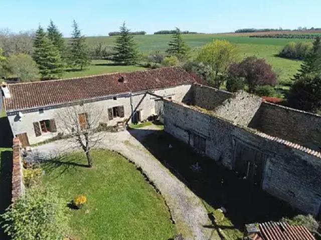 Maison vente à Confolens, Mansle