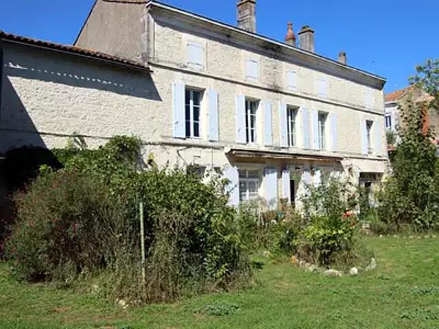 Maison vente à Confolens, Mansle
