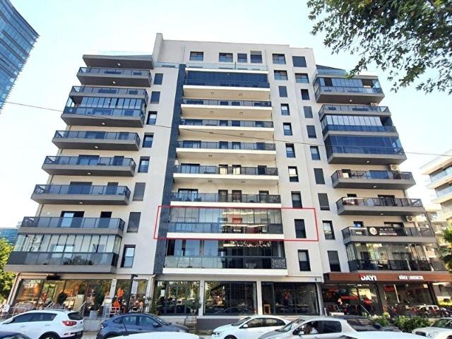 Bayrakli, İzmir içerisinde satılık mülk