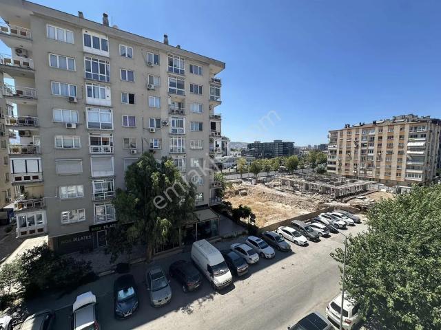Mansuroğlu Mahallesi, Bayraklı içerisinde kiralık mülk