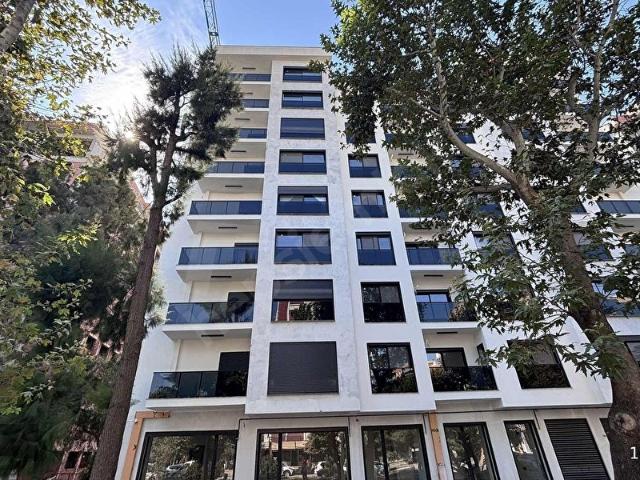Bayrakli, İzmir içerisinde satılık mülk