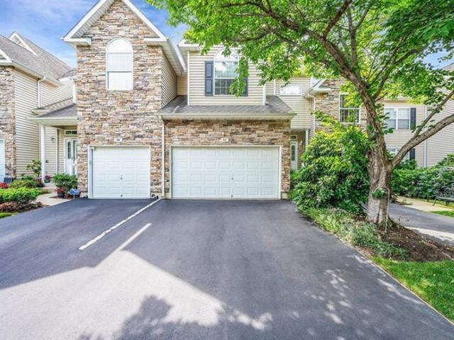 Condo for sale in Kings Park