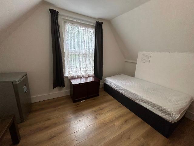 Room for rent in Glyndon, Plumstead