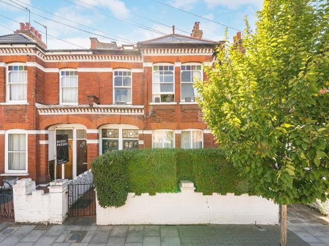 Apartment for rent in London Borough of Wandsworth, Greater London
