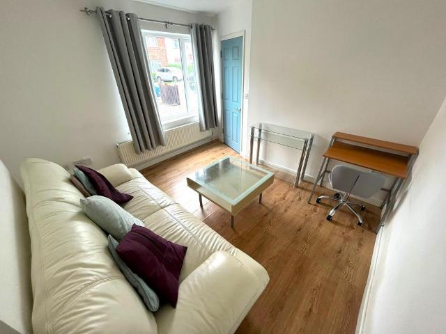 House for rent in Lenton Abbey, Haddon