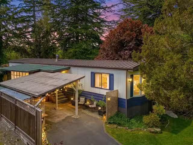 House for sale in Cowichan Bay, British Columbia