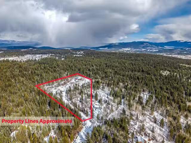 House for sale in Eagle Creek, British Columbia