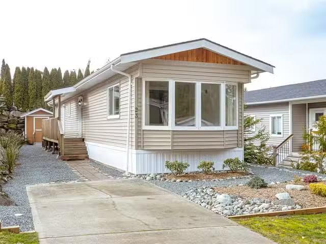 House for sale in Thorne, Quebec