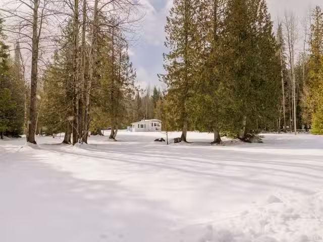 House for sale in Mcbride, British Columbia