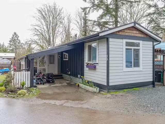 House for sale in Mill Bay, British Columbia