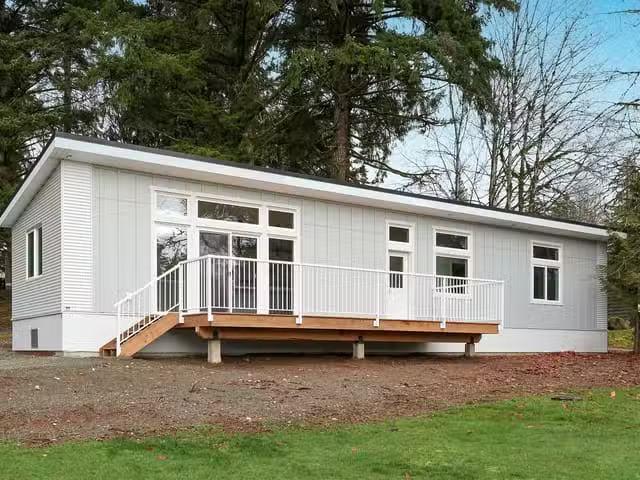 House for sale in Clayoquot, British Columbia