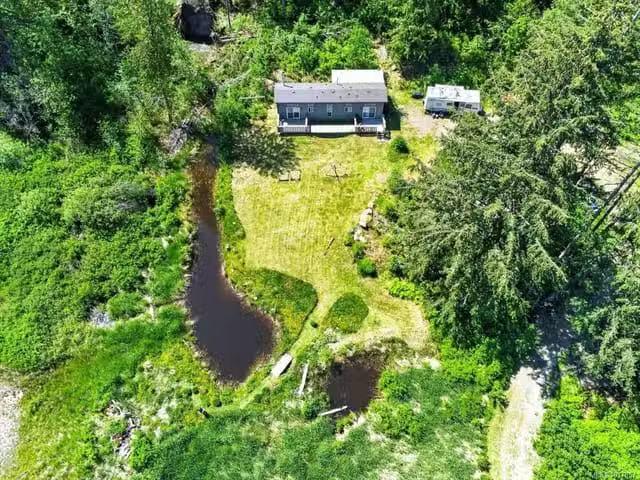 House for sale in Clayoquot, British Columbia
