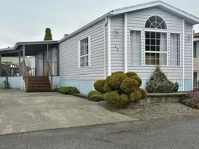House for sale in Sechelt, British Columbia