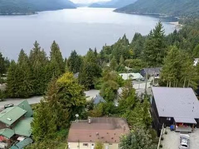 House for sale in Sechelt, British Columbia