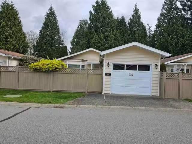 House for sale in Surrey, British Columbia