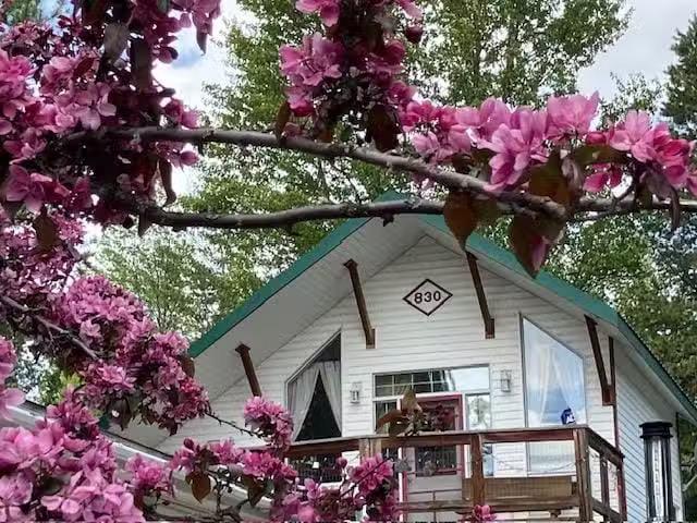 House for sale in Valemount, British Columbia