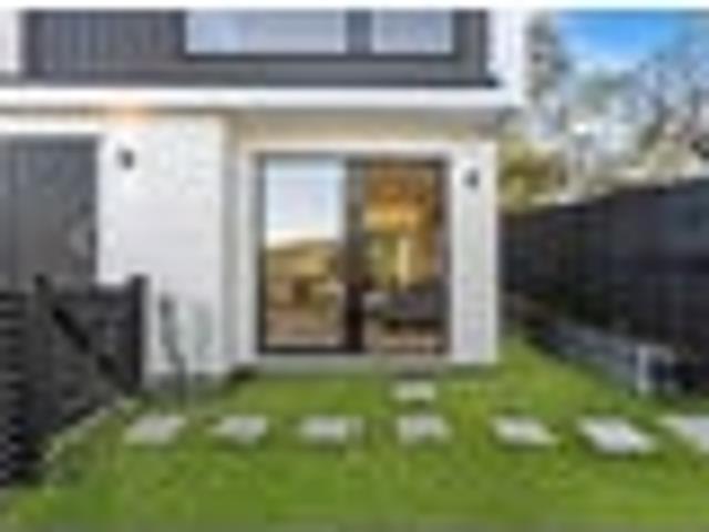 Townhouse for rent in Manurewa