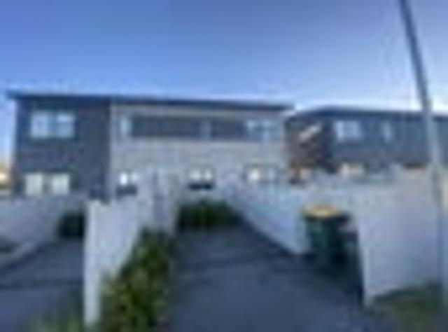 Townhouse for rent in Manurewa