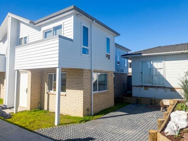 House for rent in Manurewa, Oroua County