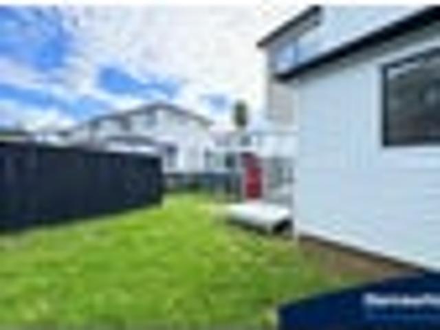 Townhouse for rent in Manurewa, Oroua County