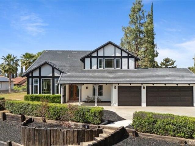 House for sale in Redlands