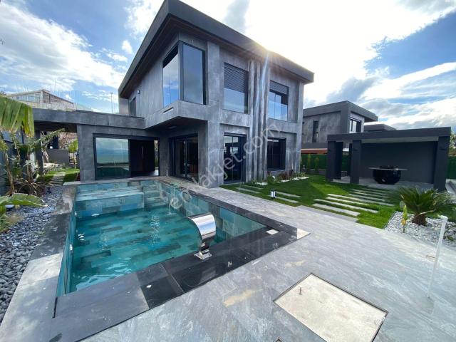 Kuşadasi, Aydin içerisinde satılık Villa