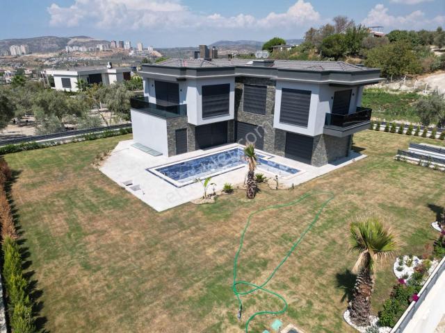 Kuşadasi, Aydin içerisinde satılık Kösk
