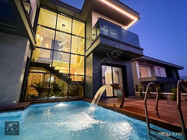 Kuşadasi, Aydin içerisinde satılık Villa