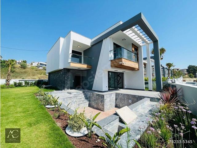 Kuşadasi, Aydin içerisinde satılık Villa
