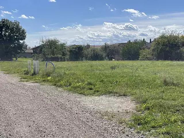 Terrain vente à Bourg-en-Bresse, Manziat